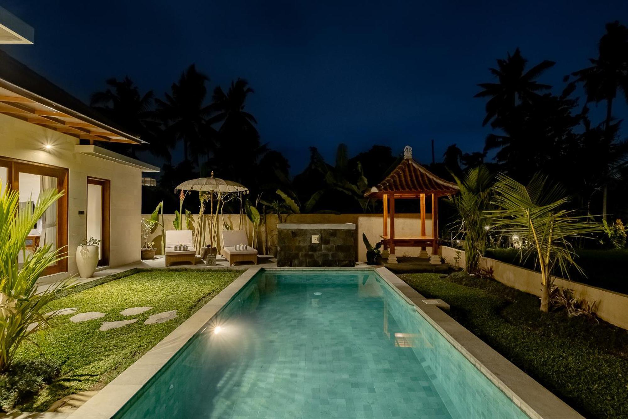 Suarga Loka Ubud Villa エクステリア 写真